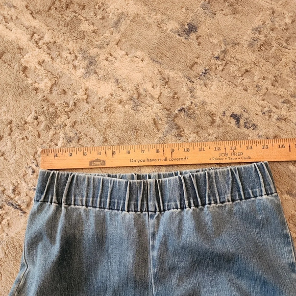 Soft Surroundings stretch waist pull on cropped jeans. - Picture 9 of 13